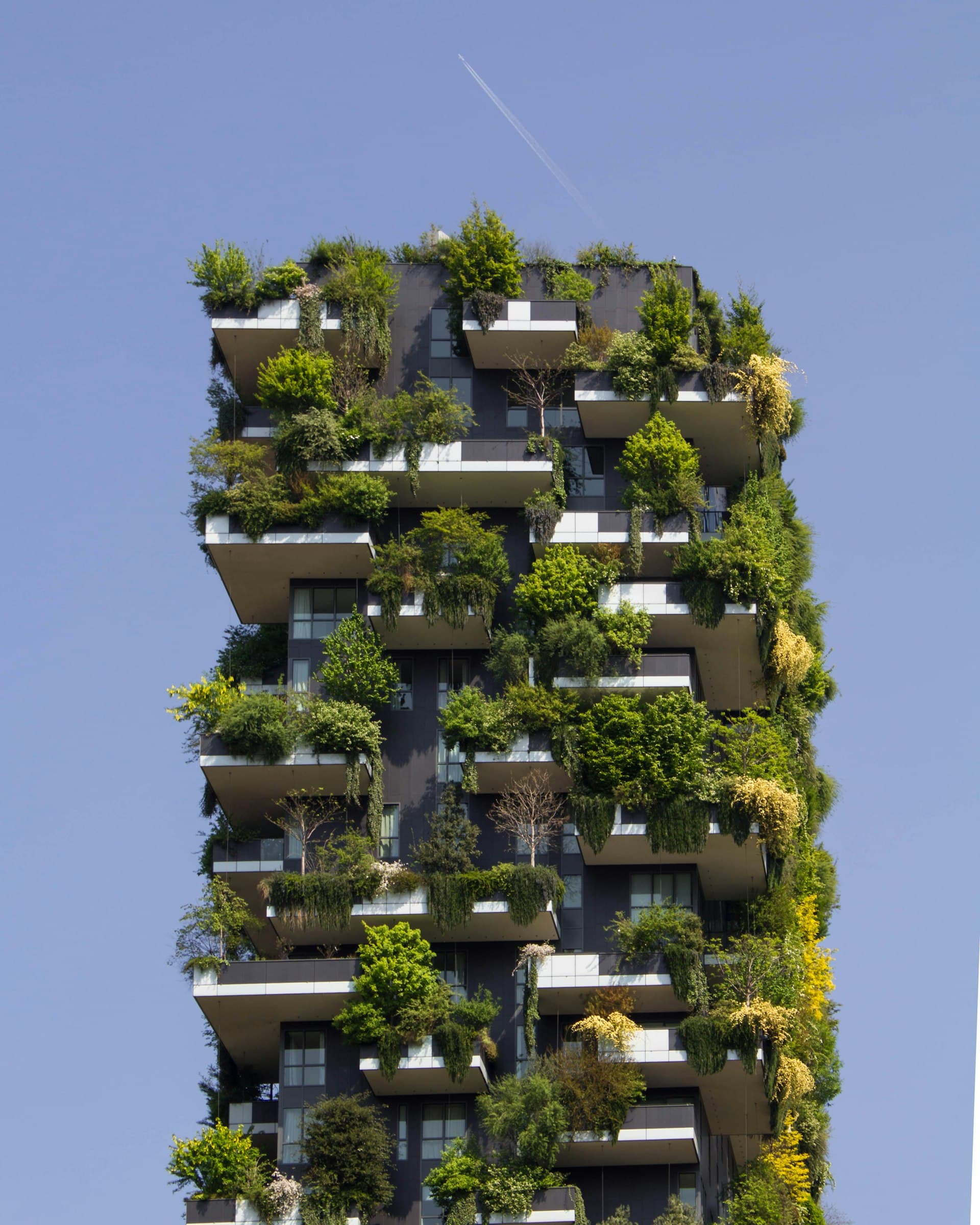 Edificio con diseño bioclimático moderno